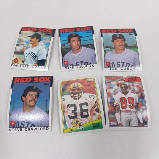 10lb Lot of Assorted Sports Trading Card Singles image number 2