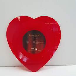 Jonas Brothers ‎– Lovebug 10 Inch Single on Heart Shaped Red Vinyl (45 RPM) alternative image