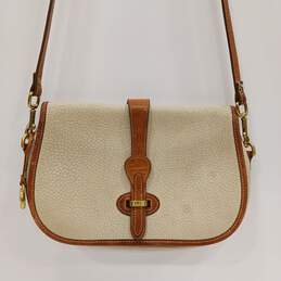 Dooney & Bourke Leather Crossbody Style Handbag alternative image