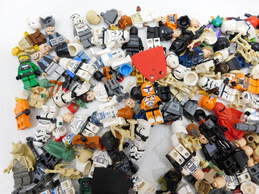 1.6 LBS LEGO Star Wars Minifigures Bulk Box alternative image