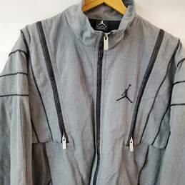 Air Jorden Men's Zip Up Jacket Gray in Size Large alternative image