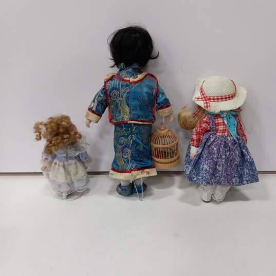 Vintage Trio of Porcelain Fashion Dolls image number 2