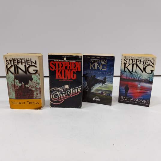 Bundle of 4 Various Stephen King Mystery Novel Books image number 1