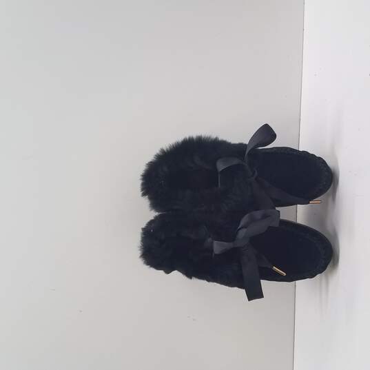 Buy the Tory Burch Shoes | Tory Burch Aberdeen Slipper Suede -Rabbit Fur |  Color: Black | Size: 6 | GoodwillFinds