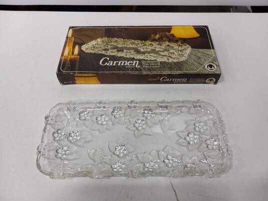 Carmen Satiniert Crystal Cake Tray image number 3
