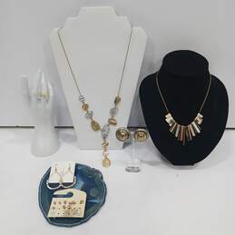Bundle of Assorted Gold Toned Fashion Costume Jewelry