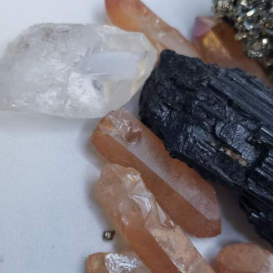 Crystal Rock & Minerals 90.0g image number 3