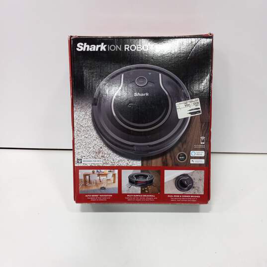 Shark Ion Vacuum Robot In Box image number 5
