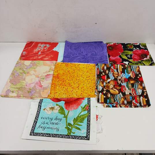 21lb Lot of Assorted Fabric Scraps image number 3