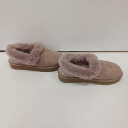 UGG Women's Pink Sheepskin Slippers Size 6