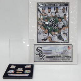 Chicago White Sox 2005 World Series Champs Pin Set & USPS Matted Date Stamp Photo