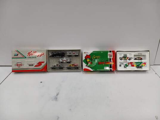 Bundle of Kellogg's Terry Labonte Dually Trailer & Train Sets image number 1