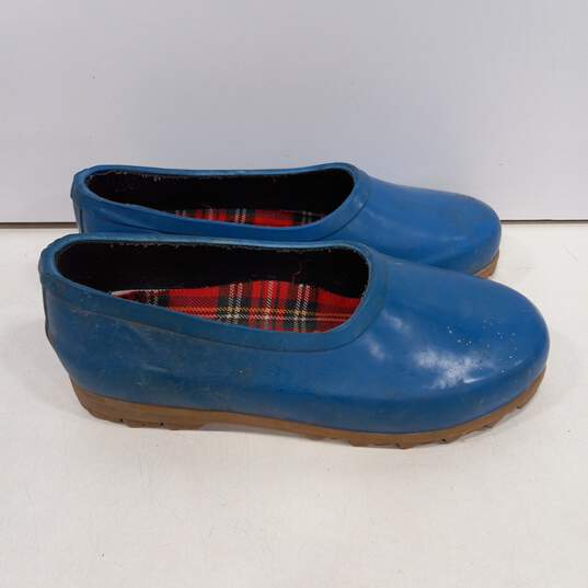 Womens Blue Round Toe Slip On Waterproof Comfort Flat Garden Shoes Size 7 image number 2