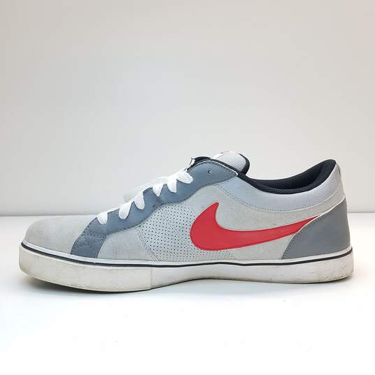 Nike Isolate LR Grey/Red Skate Shoes Men's Size 15 image number 2