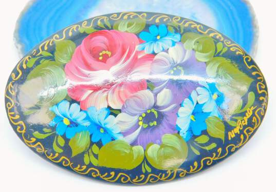 2 - VNTG Russian Hand Painted Lacquer Floral Brooches image number 3