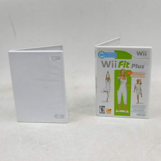 Nintendo Wii w/ 2 Games Boom Blox Bash Party image number 8