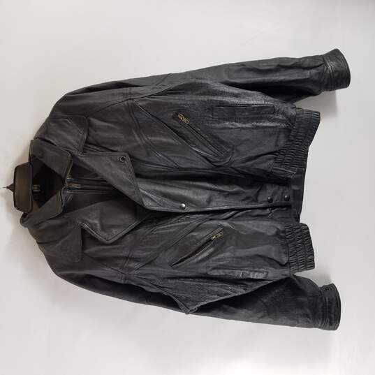 VIP Men Black Leather Jacket L image number 1