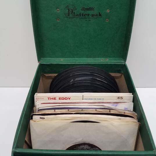 Lot of 7 Inch Records/45s with Carrying Case image number 3