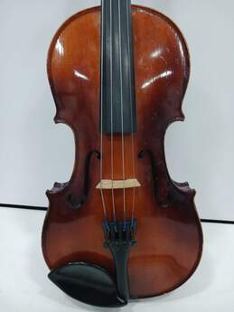 Eastman Model 100 Violin And Case w/ Bow alternative image