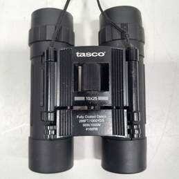 Tasco 10x25 Binoculars w/ Case alternative image