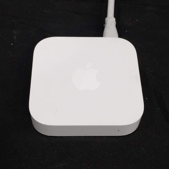 Apple Airport Express Station Model A1392 image number 2
