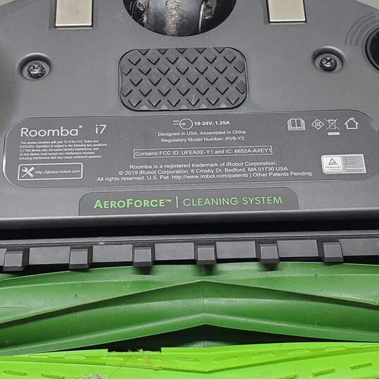 iRobot Roomba i7 Robot Vacuum Cleaner - Black Untested, For Parts/Repair image number 4
