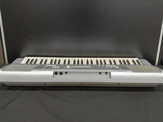 Yamaha Portatone  Electronic Keyboard image number 4