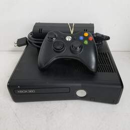 Microsoft Xbox 360 S 320GB Console Bundle with Games & Controller #3 alternative image