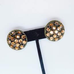 Vintage Weiss Scrolled Gold Tone Rhinestone Brooch & Clip On Earrings 44.4g alternative image
