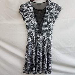 Kimchi Blue Black & White Snakeskin Fit & Flare Dress Size XS alternative image