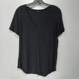 Lululemon Women's Black V-Neck T-Shirt