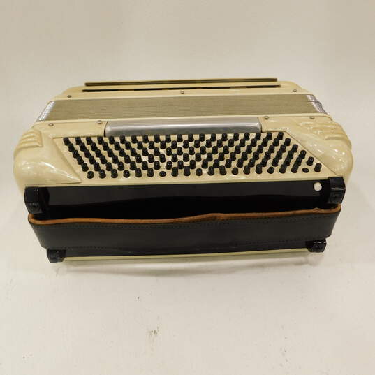 VNTG Crucianelli by Pancordion Inc. Brand 41 Key/120 Button Piano Accordion (Parts and Repair) image number 7