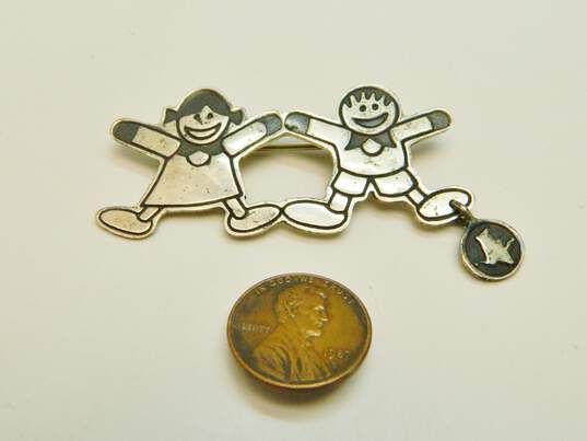 Save The Children Mexico 925 Happy Boy & Girl Figural Brooch 8.3g image number 4