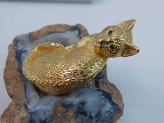 Vintage Christian Dior Green Icy Rhinestone & Gold Tone Cat Brooch With Box 51.1g image number 2