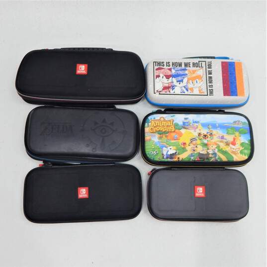 6 Nintendo Switch Cases image number 1