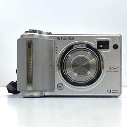 Fujifilm FinePix E500 4.1MP Digital Camera alternative image