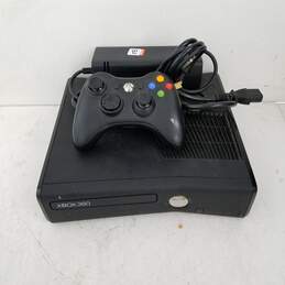 Microsoft Xbox 360 Slim 4GB Console Bundle Controller & Games #5 alternative image