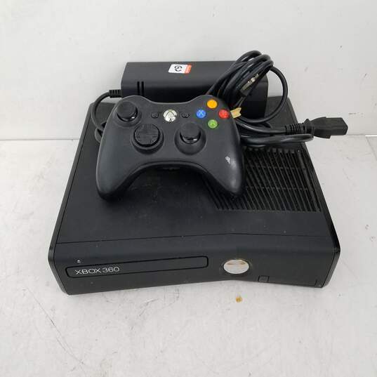 Microsoft Xbox 360 Slim 4GB Console Bundle Controller & Games #5 image number 2