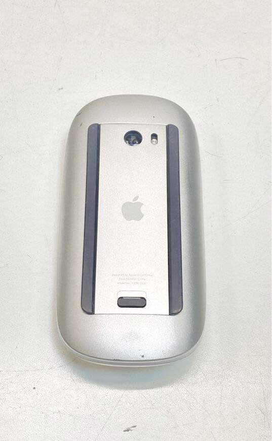 Apple Magic Wireless Mouse w/ Rechargable batteries image number 4