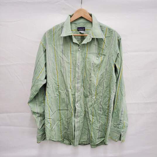 Patagonia MN's Long Sleeve Stripe Pale Green Pearl Button Shirt Size L image number 1