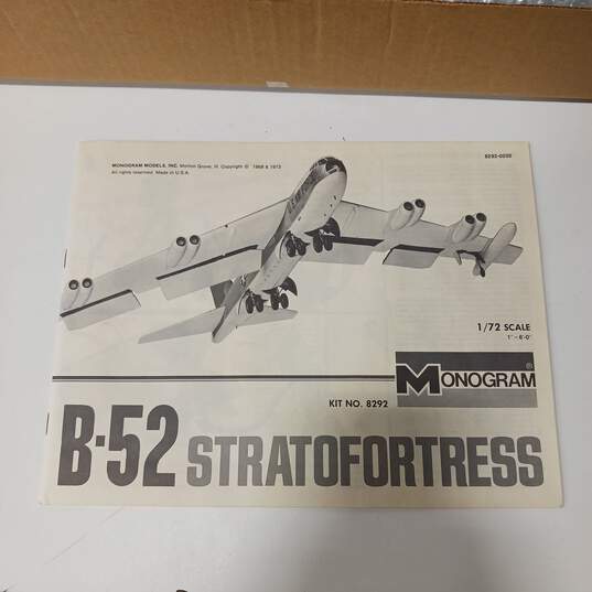 B-52 Stratofortress Model Airplane In Box image number 4
