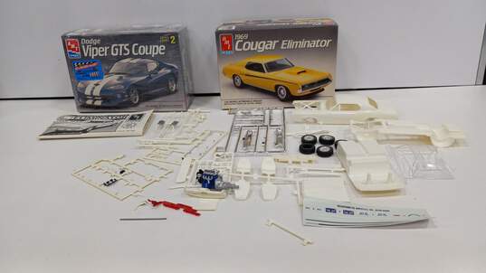 AMT ERTL 1969 Cougar Eliminator & Dodge Viper GTS Coupe Model Kits - IOB image number 1