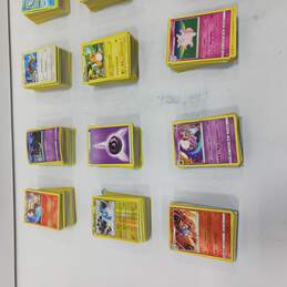 6 lb. Lot of Assorted Pokémon Cards alternative image