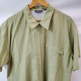 Patagonia Green Striped Zip Short Sleeve Men's Top Size L alternative image