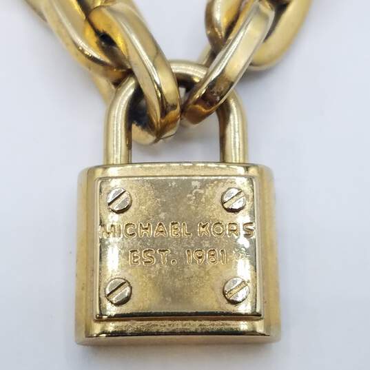 Michael Kors Gold Tone Crystal Chain Link Lock Pendant Toggle 17in Necklace 91.3g image number 1