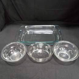 Pyrex Clear Bake Dish & Bowls Assorted 4pc Lot