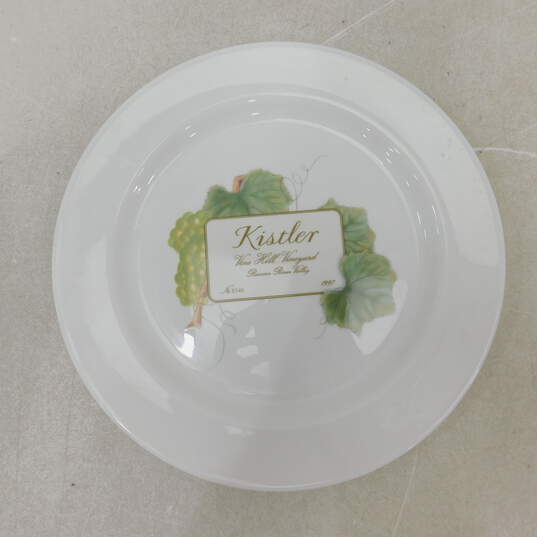 Wedgewood Grand Gourmet Vintage Collection Kistler Chardonnay Vine Hill Russian River Accent Plates image number 3