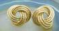 14K Gold Smooth & Twisted Rope Interlocking Circles Knot Post Earrings 4.7g image number 2