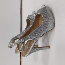 Aldo Women's Silver Glitter Peep Toe Heels Size 9B