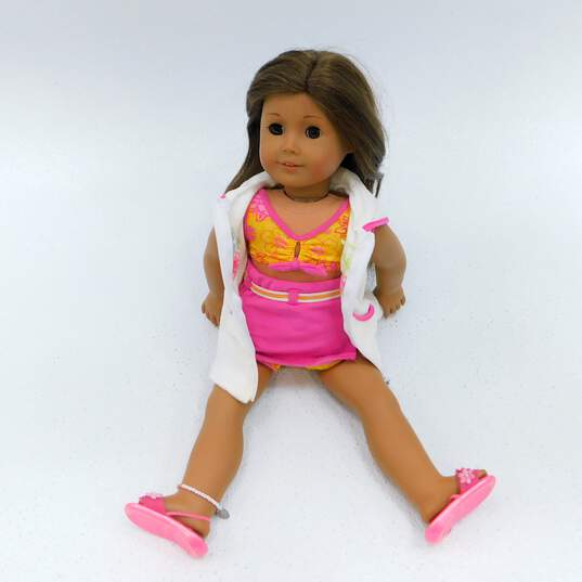 American Girl Doll Brown Hair & Eyes W/ Seaside Wardrobe Clothing image number 1